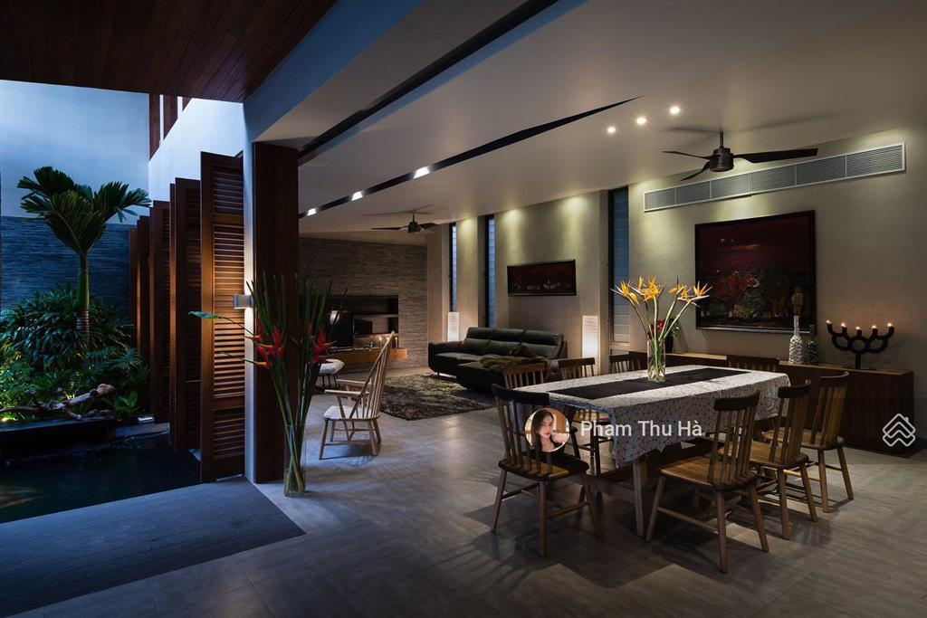 Siêu hiếm! bán nhanh biệt thự hồ bơi p. thảo điền q2, dt 240m2 (10x24m) trệt 2 lầu giá 42 tỷ tl