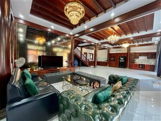 Siêu rẻ! chủ nhà kẹt bank bán gấp biệt thự tâm huyết thảo điền q2. dt 333m2 (13x25,5m) giá 52 tỷ tl
