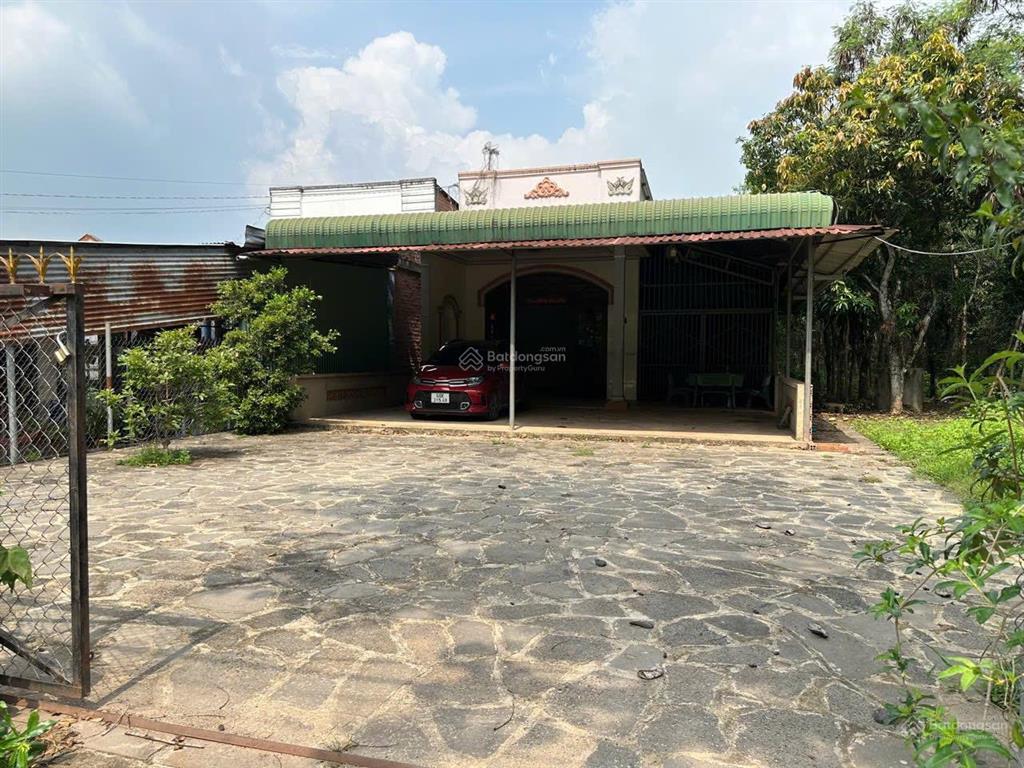 Bán nhà riêng và đất vườn cây ăn trái mặt tiền đường dt761 23md