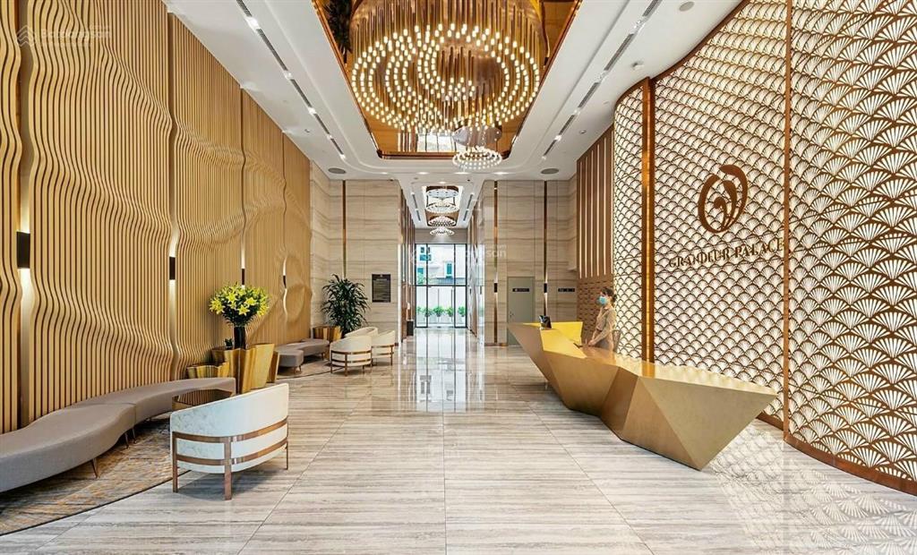 Bán chuyển nhượng căn hộ 3pn + 3vs dt 153m2 tầng trung da grandeur palace giảng võ, full đồ, sổ đỏ