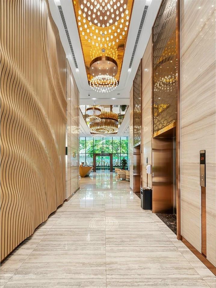 Bán chuyển nhượng căn hộ 3pn + 3vs dt 153m2 tầng trung da grandeur palace giảng võ, full đồ, sổ đỏ