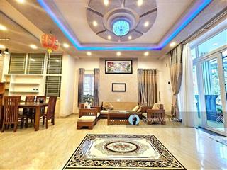 Bán nhà căn góc 2 mặt đường, ngang 10m, bùi huy bích, nha trang