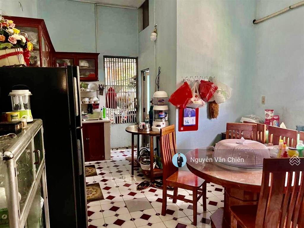 Bán đất tặng nhà cấp 4 gần suối khoáng nóng tháp bà