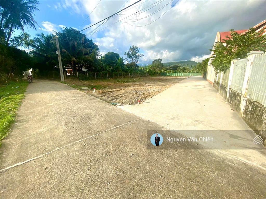 Bán đất diên lạc  dt 85,3m2 thổ cư giá bán 688 triệu  đường oto