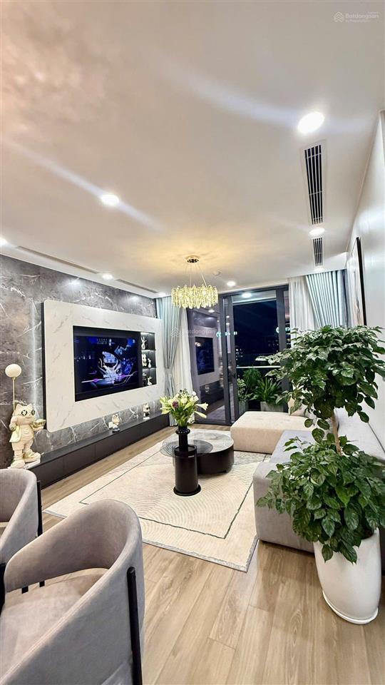 Chủ nhà thiện chí cần bán gấp căn hộ 2 phòng ngủ tại chung cư tràng an complex phùng chí kiên