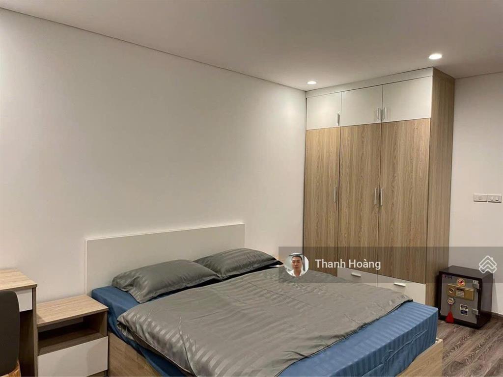 Chính chủ bán ch hồng kông tower dt 94m2 3pn full nt view đẹp hướng đông nam 11 tỷ 2