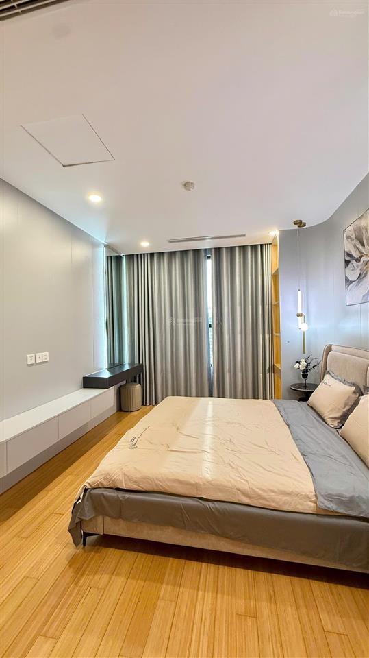 Bán gấp căn hộ the park home, giá cực tốt 8,5 tỷ, dt81m2, tk 2pn, 2wc, cầu giấy, hà nội