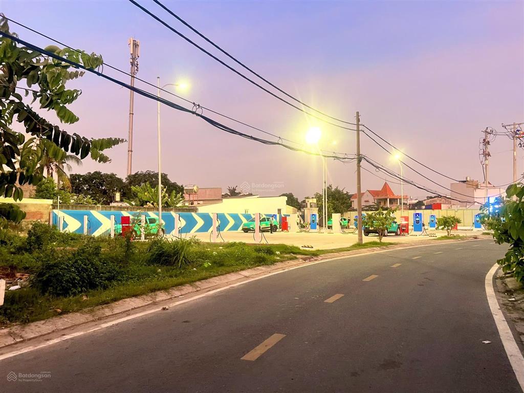 Nhà mặt tiền nhánh sát tô ký, dt 4x25m, trệt 2 lầu kiên cố, giá rẻ nhất khu vực chỉ 5,4 tỷ