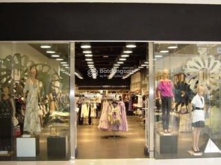 Cho thuê nhà mặt phố tuệ tĩnh, dt 110m2 x 2 tầng, mt 5m, nhà mới, thông sàn, vị trí đẹp