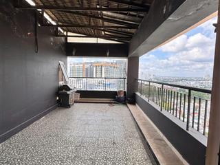 Cần bán penthouse chung cư vạn đô  151m2 3pn 2wc  có sân vườn  giá 7,8 tỷ (đã có sổ)