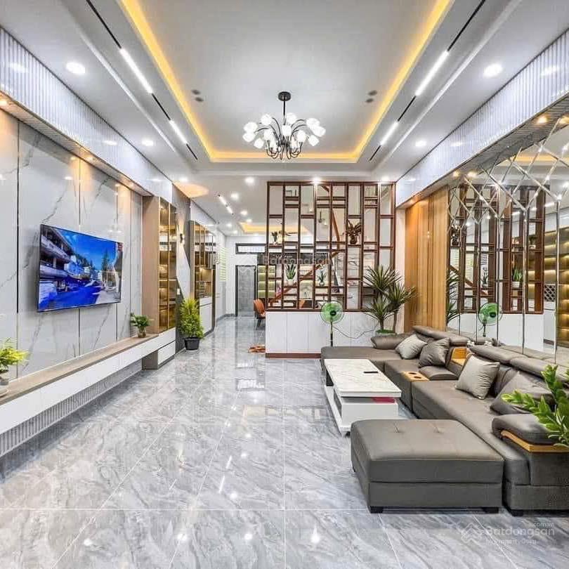 Bán nhà mới 3 lầu, hẻm xe hơi, đường hoàng bật đạt, tân bình, 75m2, chỉ 6.75 tỷ tl