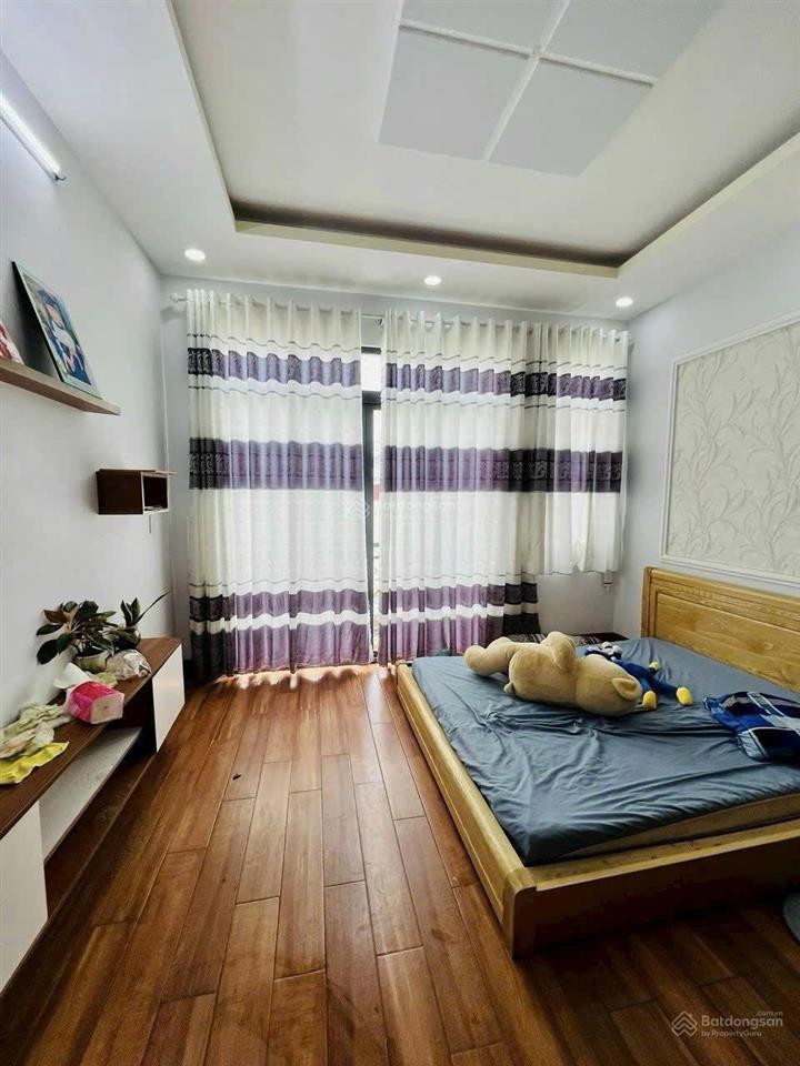 Bán gấp nhà tân phú  hẻm xe hơi  4x18m2  ngay lũy bán bích x thống nhất