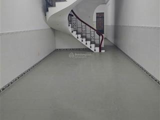 Bán nhà 1 trệt 2 lầu mặt tiền kinh doanh trong kdc an bình biên hòa.