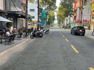 Bán nhà phố 2 mặt tiền vừa ở vừa kinh doanh cho thuê ngay trung tâm thành phố mới bình dương