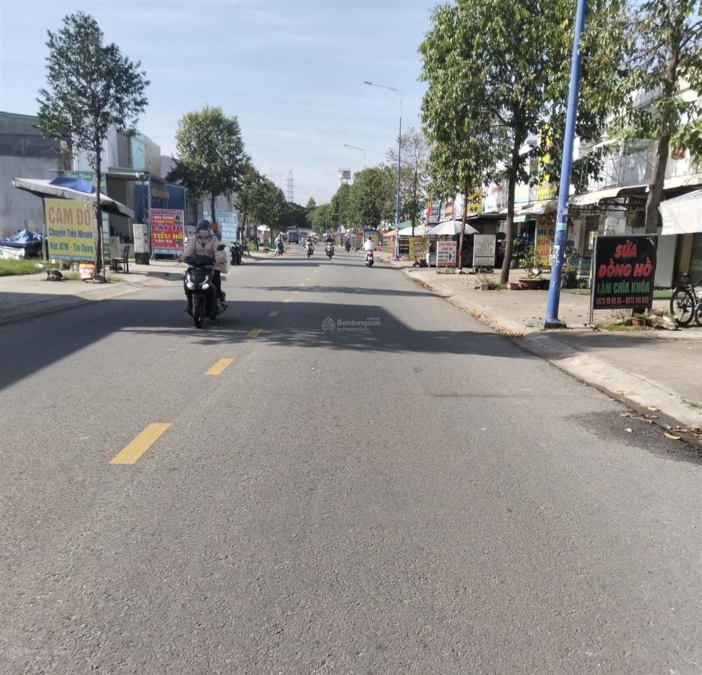 Bán nhà lầu có sẵn nguồn thu ổn định 150m2 đất có 2 mặt tiền kinh doanh ngay gần thành phố mới bd