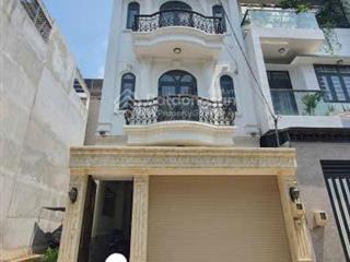 Nhà mới xây rộng rãi xem là thích ngay! thiết kế phong cách tân cổ điển rất sang trọng. p. cát lái