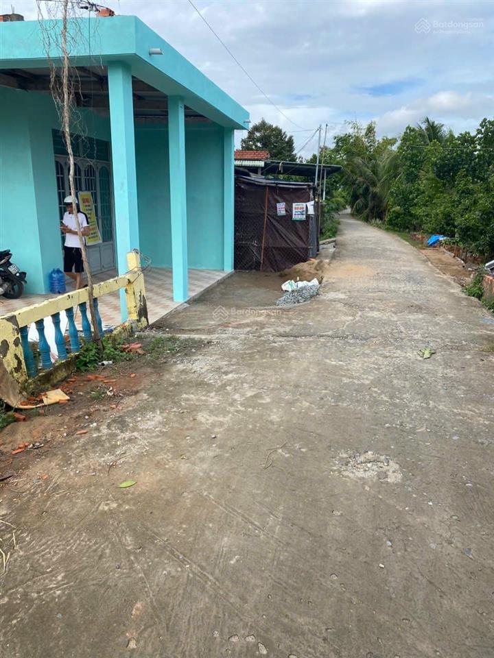 Nhà chính chủ  giá tốt  cần bán nhà tại , thị trấn chợ lách, huyện chợ lách, bến tre