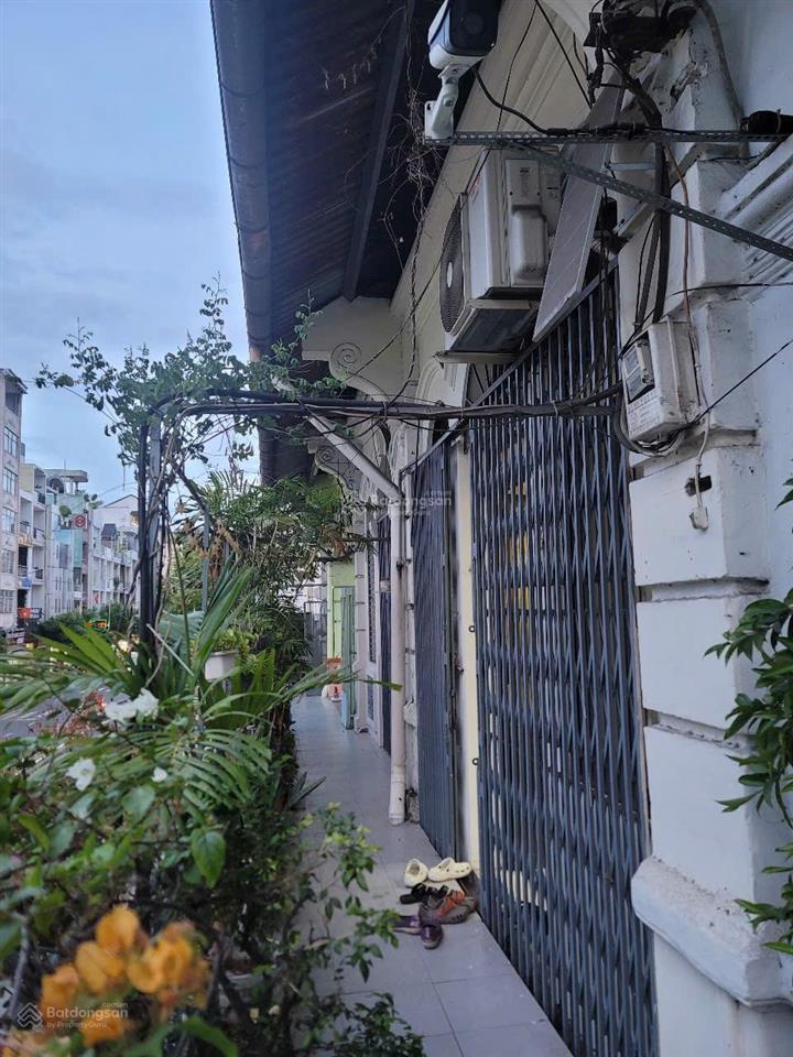 Nhà đẹp  giá tốt chỉ 6,5 tỷ sở hữu căn hộ lầu 1 trung tâm số 49d trần hưng đạo, p.5, q.5, hcm