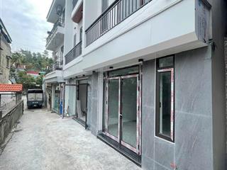 Bán căn nhà 3 tầng cách mặt đường chính hà trung chỉ hơn 10m  0962 698 ***