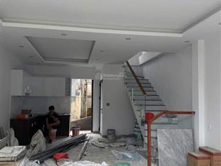 Bán nhà 4 tầng cao xanh đường bằng ô tô tận nơi