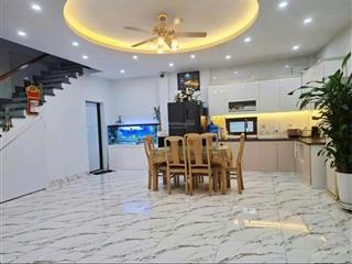 Bán nhà 3 tầng tại cao thắng  cách đường chính ct chỉ 30m  0962 698 ***