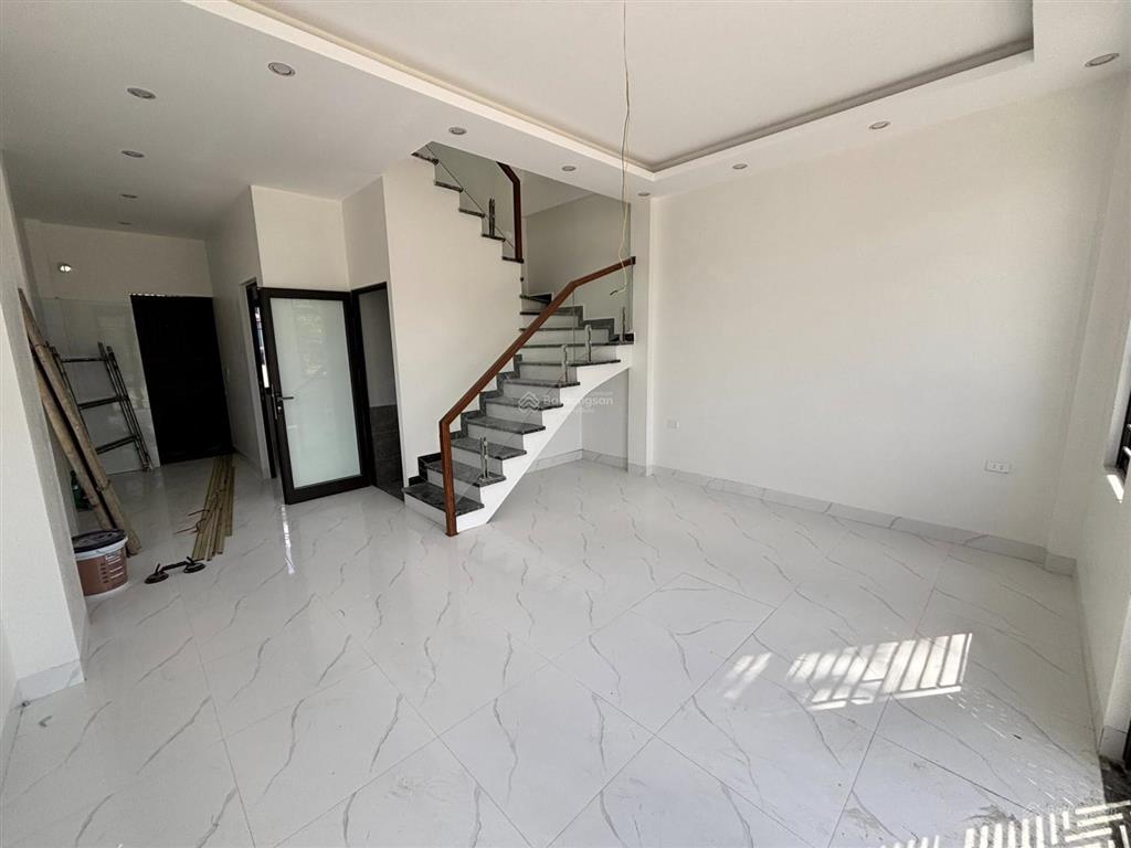 Bán nhà 2 tầng 3 ngủ cao xanh mới tinh giá chỉ 1ty750tr  0962 698 ***