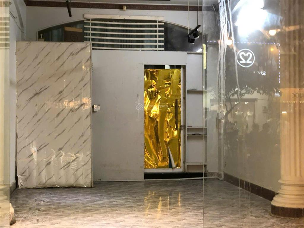 Cho thuê nhà mặt tiền kd đường nguyễn trãi, quận 5 (gần ngã tư nguyễn trãi  ngô quyền). dt 4x20m