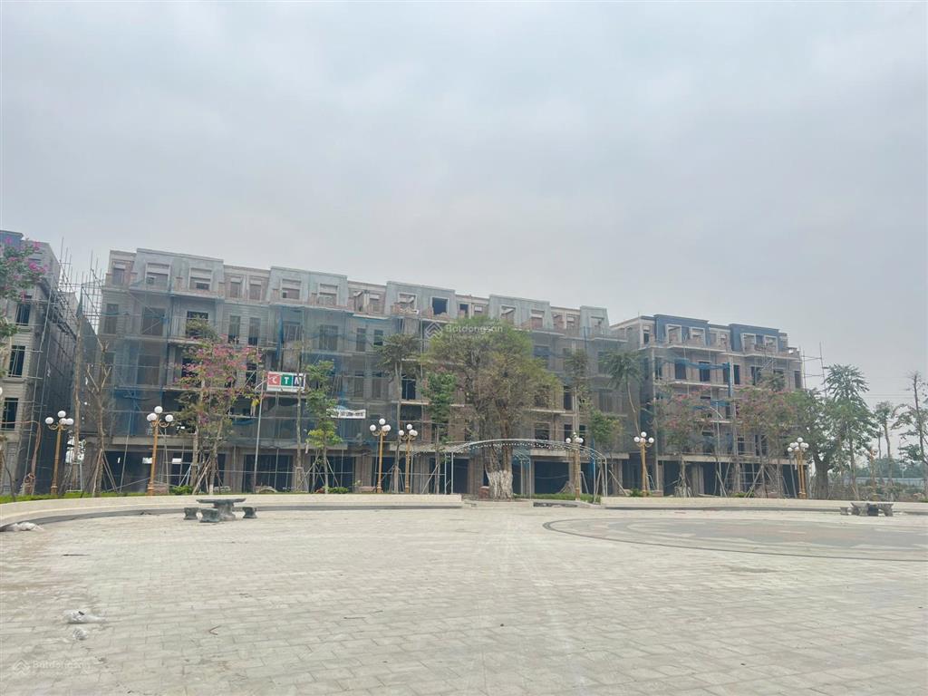 Cc chuyển nhượng liền kề  góc dự án đông dương residence view công viên hướng đn giá chưa đến 10tỷ