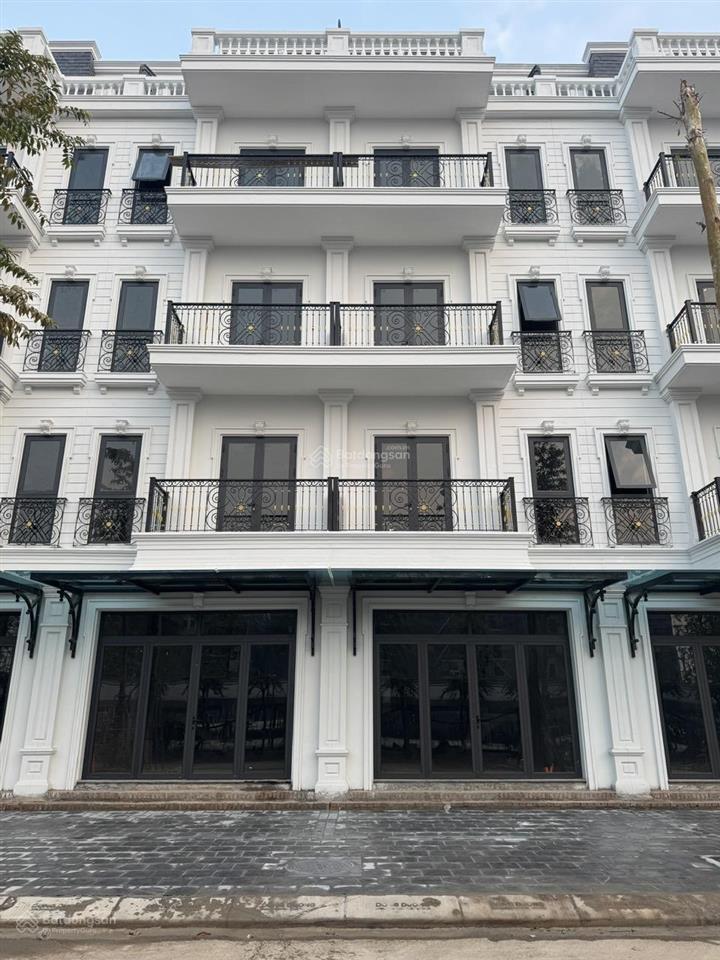 Cc chuyển nhượng liền kề  góc dự án đông dương residence view công viên hướng đn giá chưa đến 10tỷ