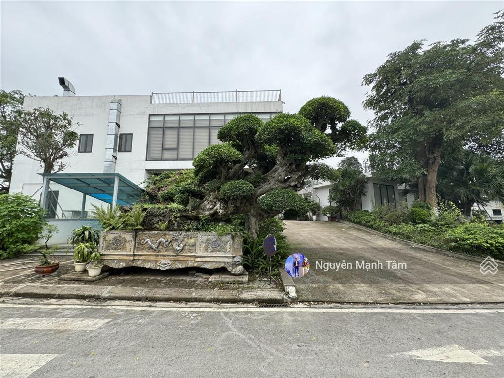 Cc bán lô góc vip bt đơn lập dự án phú cát dt 316m2 mặt tiền 12m đường 24m view clubhouse chung cư