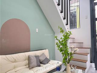 Nhà mới (2pn) trung tâm p.10, q.8 chỉ 2,78ty cách 2 căn đến hxh, sổ hồng riêng
