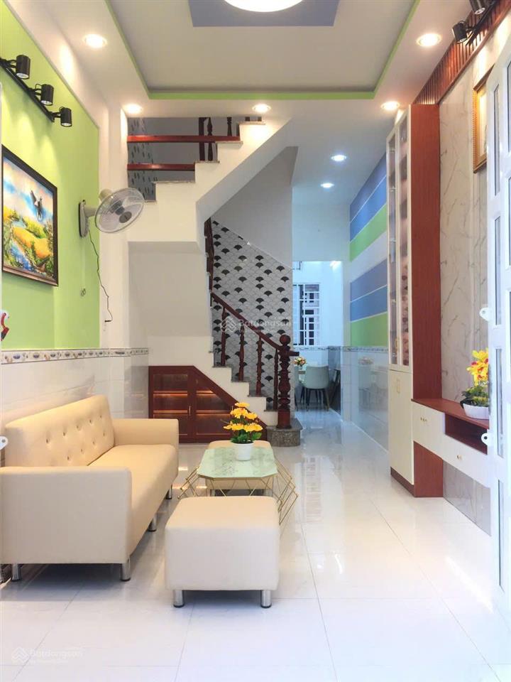 Bán nhà ở ngay lưu hữu phước, p15 dt 38,8m2 (4pn 3wc) sổ hồng riêng