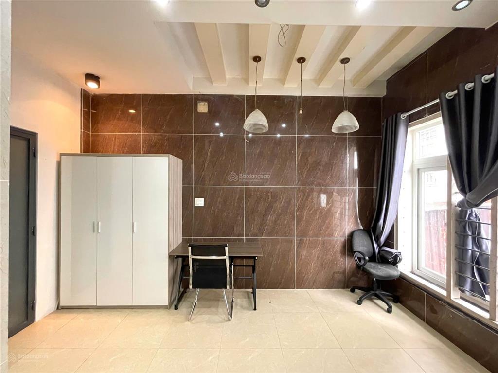 Cho thuê phòng full nt, cửa sổ lớn ngập ánh sáng, ngay bến xe q.8, đh kinh tế, có sẵn máy giặt sấy