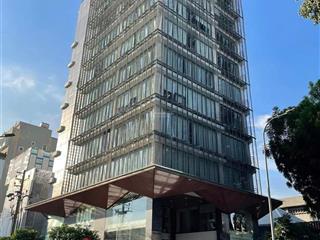 Bán tòa nhà mt hai bà trưng  dt 20x35m. cn 700m2 hầm + 10 lầu  hđt 1.8 tỷ/tháng  giá 375 tỷ