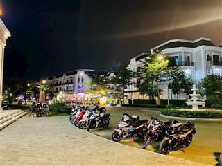 Cho thuê bt tại solar city, 8 triệu, 80m2, 4pn, 4wc, 3 tầng, hàng hiếm tại bến lức, long an