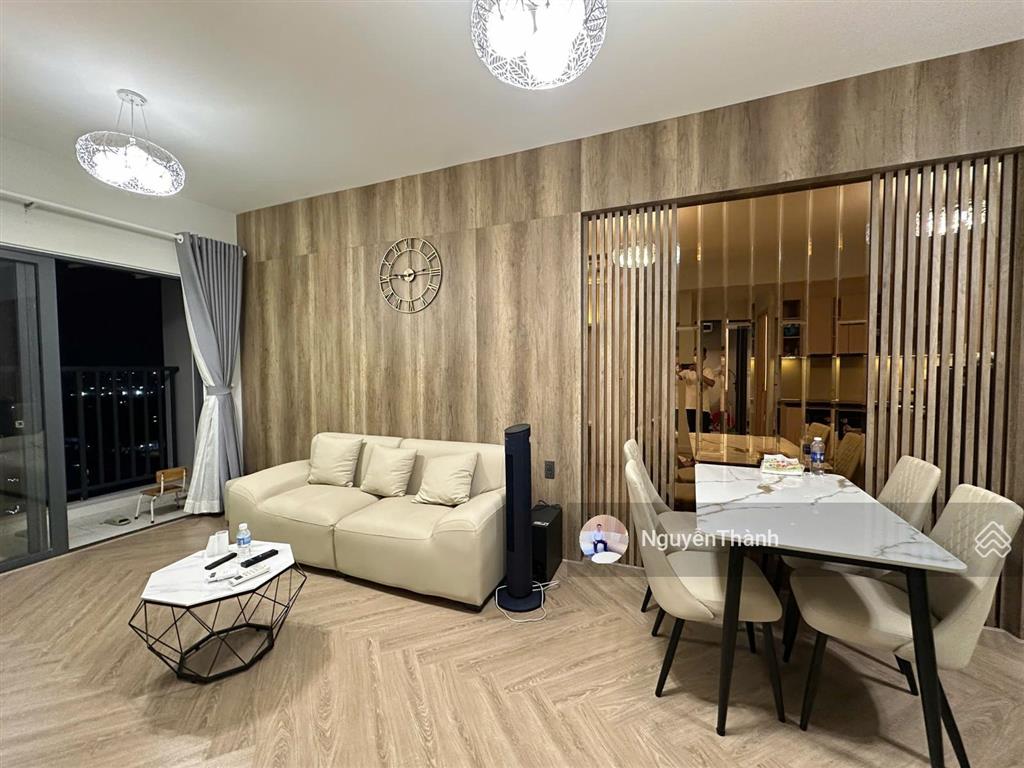 Nội thất full  tầng đẹp  view thoáng  nhận nhà ở ngay  sẵn sổ hồng