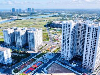 Chính chủ cần bán căn góc 2pn fpt plaza full nội thất.  0905 666 ***