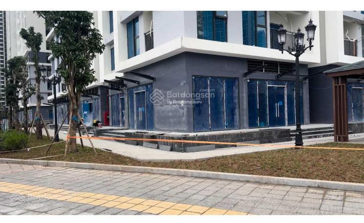 Shop nội khu imperia  sẵn dòng tiền 18 triệu/tháng  7,1 tỷ  em hải anh 0961 266 ***