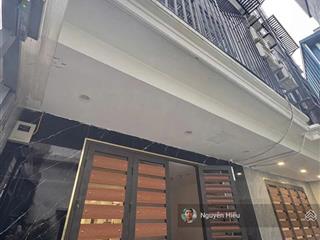 Cc bán gấp tòa chdv tại láng hạ, 11 phòng *50m2 *6 tầng, thu 725 triệu, giá ngon nhất, chỉ 13.5 tỷ