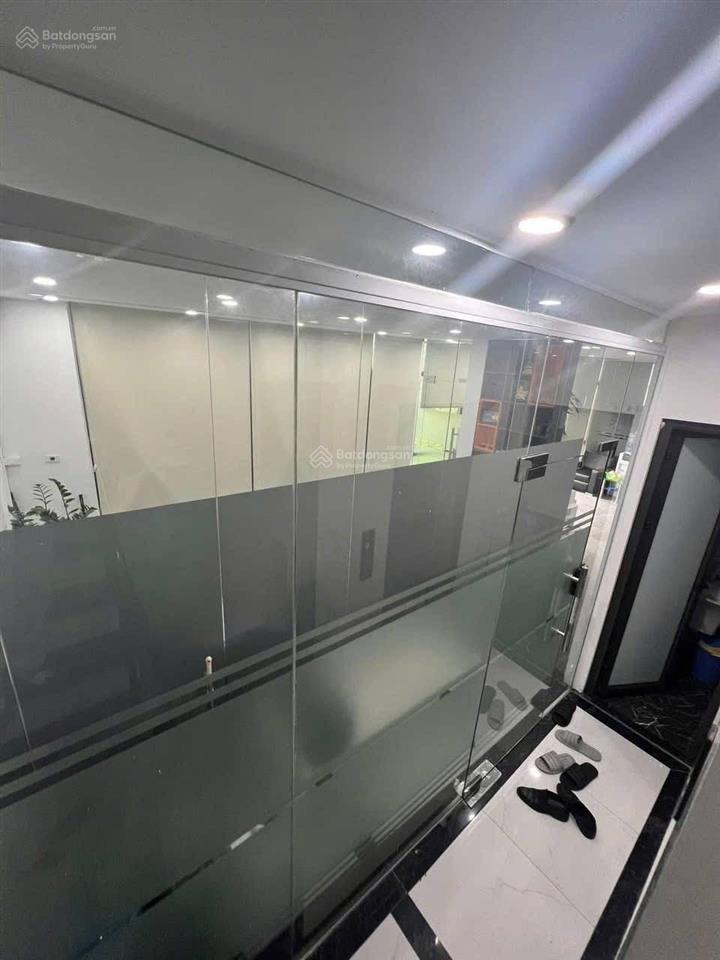 Mặt phố nguyễn ngọc vũ lô góc 3 mặt thoáng 1 mặt phố, 2 mặt ngõ kinh doanh sầm uất vỉa hè h