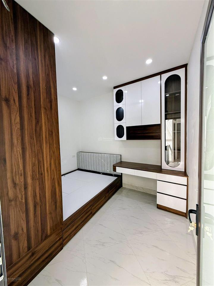 Bán nhà riêng 179.x vĩnh hưng, 2,99 tỷ, 40m2, 2pn, 2wc, nội thất đầy đủ, giá tốt!