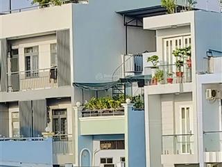 Bán gấp nhà hxh lạc long quân quận 11, giá tốt chỉ 6.99ty