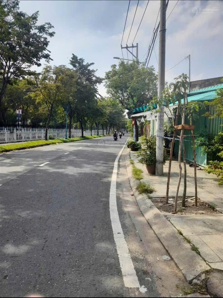 Siêu phẩm khuông đất lớn 3316m2 mặt tiền kênh tân hóa phường tân thới hòa