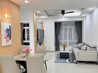 Cần bán căn hộ chung cư sky garden 3, 72m2, căn góc, giá 6.2 tỷ, nhà đang có hợp đồng thuê.