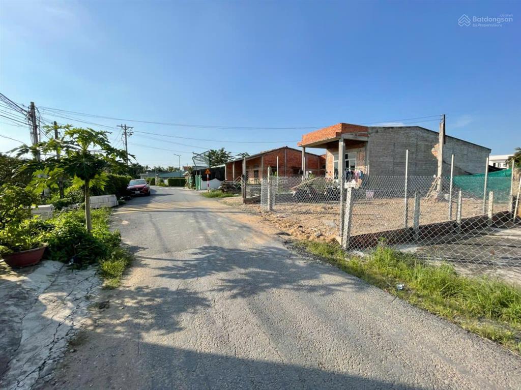 Bán 239m2 đất có 155m2 thổ cư (7x32) đường đinh viết cửu cách vành đai tp tân an 150m giá 2,9 tỷ