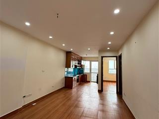 Cho thuê căn 2 ngủ góc 75m2 tòa ct2, không đồ, giá chỉ 11tr/tháng.  em tài 0813 489 ***