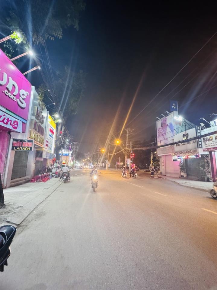 Hạ 3 tỷ, Bán gấp Nhà Mặt tiền Lê Văn Thọ, ngay CV Làng Hoa, 9x23m, 3T, HĐT 70tr, 37,9 tỷ.