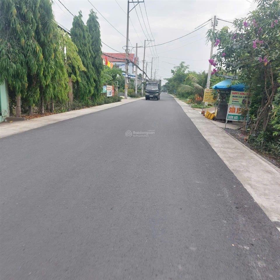 Bán lô đất ngộp siêu rẻ 3 mặt tiền hưng long, bình chánh