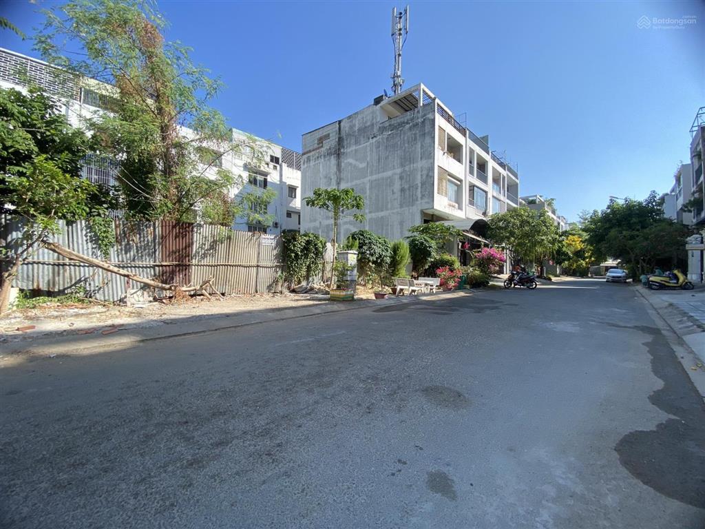 Chính chủ bán lô đất shr 6x20m giá 12,5 tỷ  gần đại học văn lang cs3