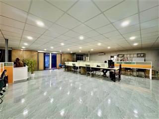 Chính chủ cho thuê building vp 450m2 giá 45tr/tháng